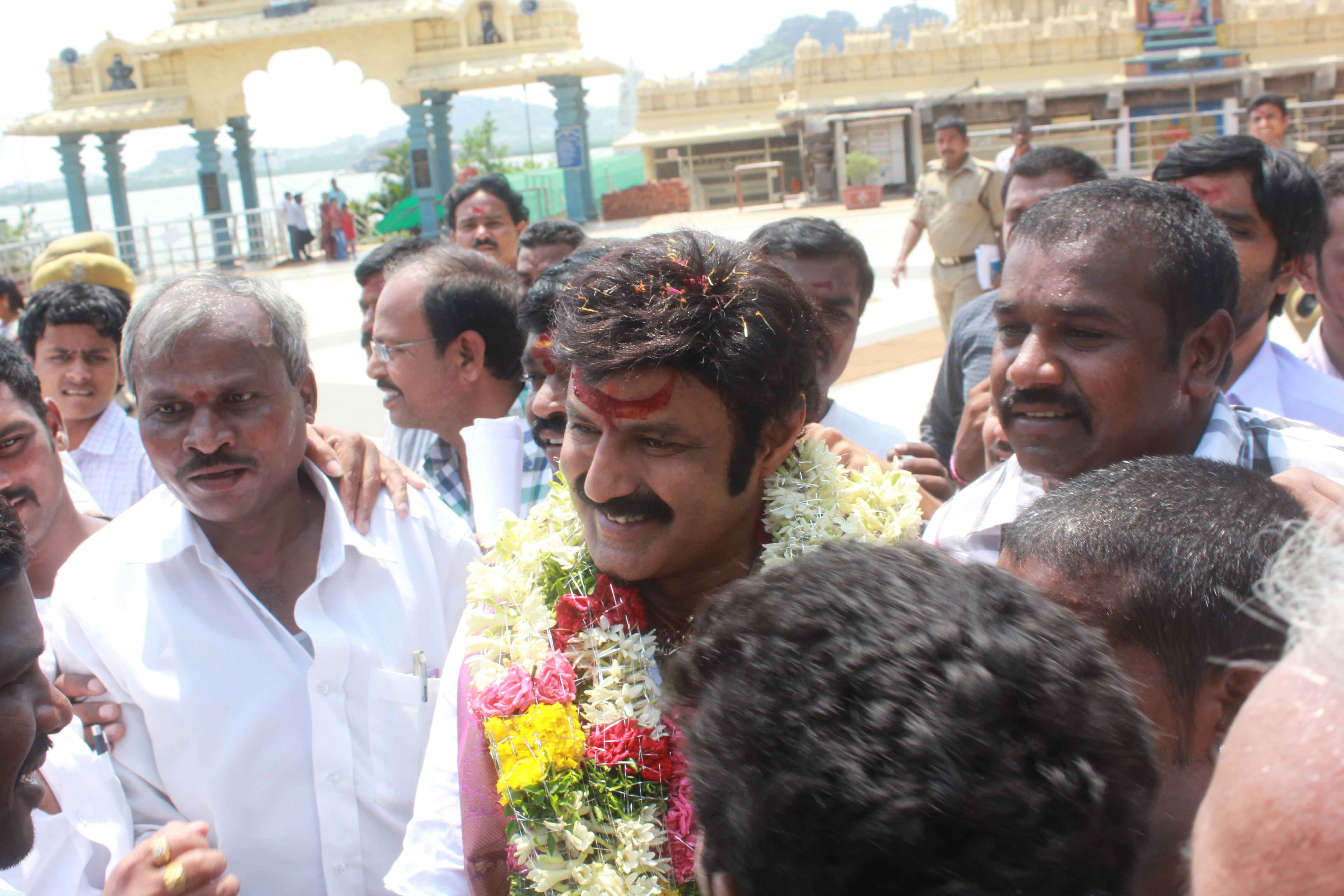 Legend Movie Success Tour Pictures