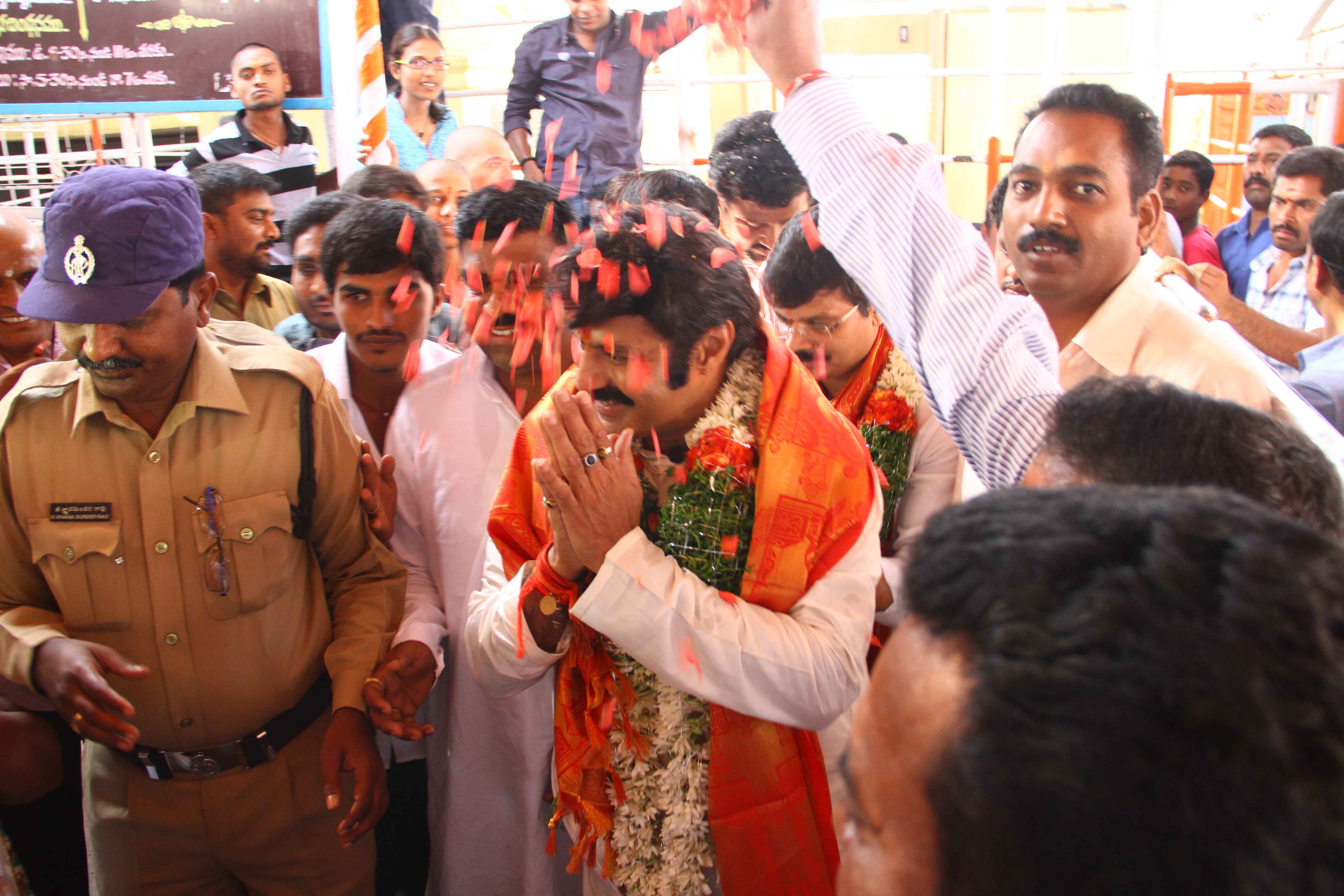 Legend Movie Success Tour Pictures