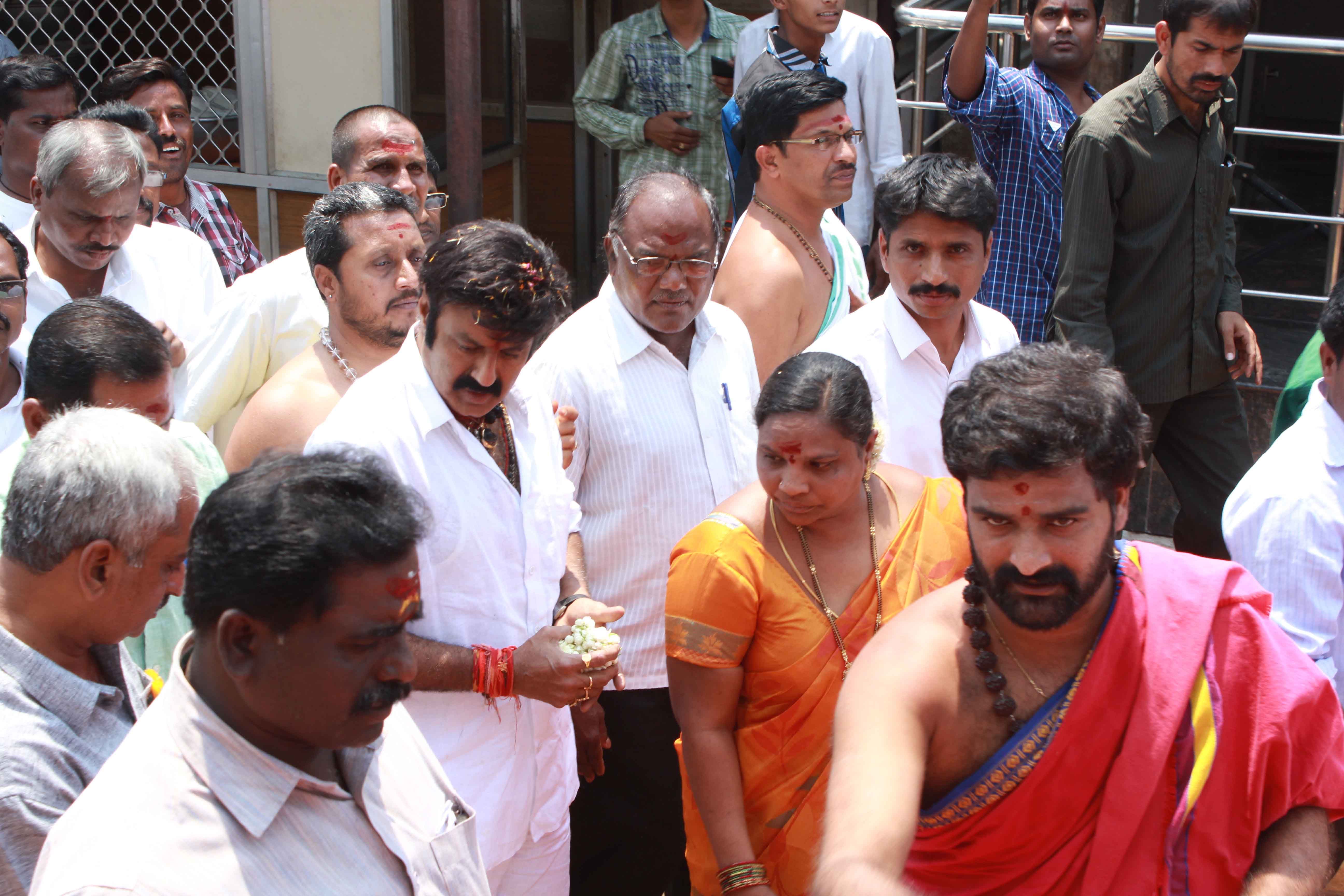 Legend Movie Success Tour Pictures