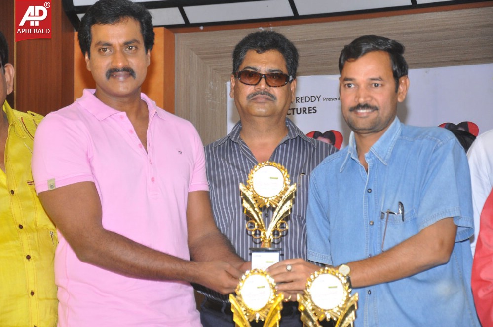 Love dot com platinam disk