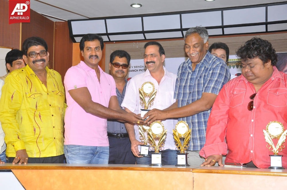 Love dot com platinam disk