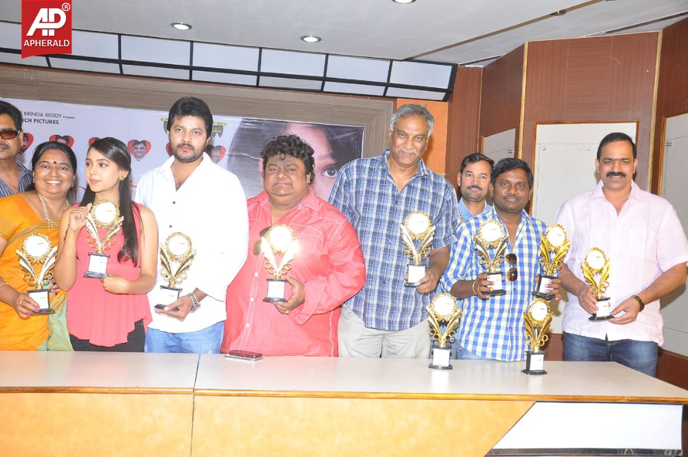 Love dot com platinam disk