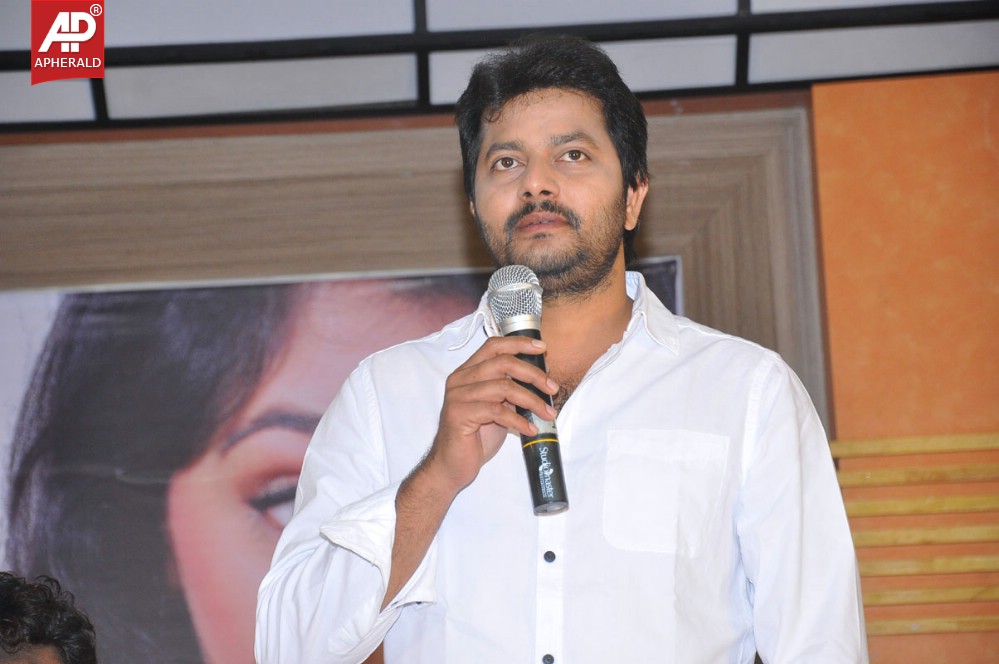 Love dot com platinam disk