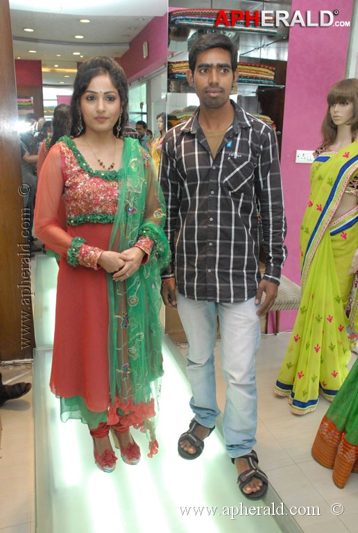 Madhavi Latha Launch Sreeja Fashions