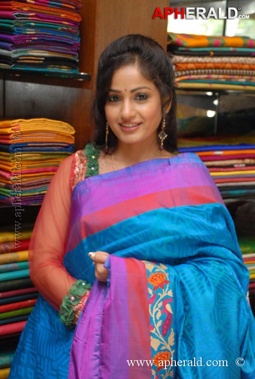 Madhavi Latha Launch Sreeja Fashions