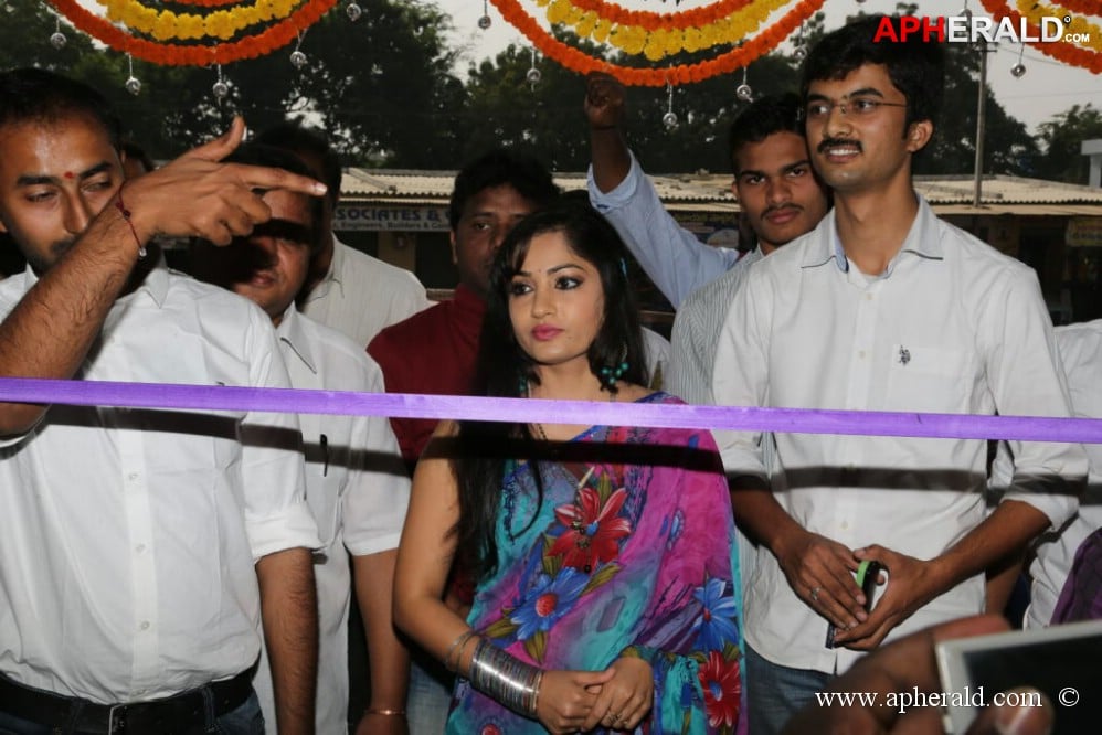 Madhavi Latha Launches Shiva Sai Reddy Sweets