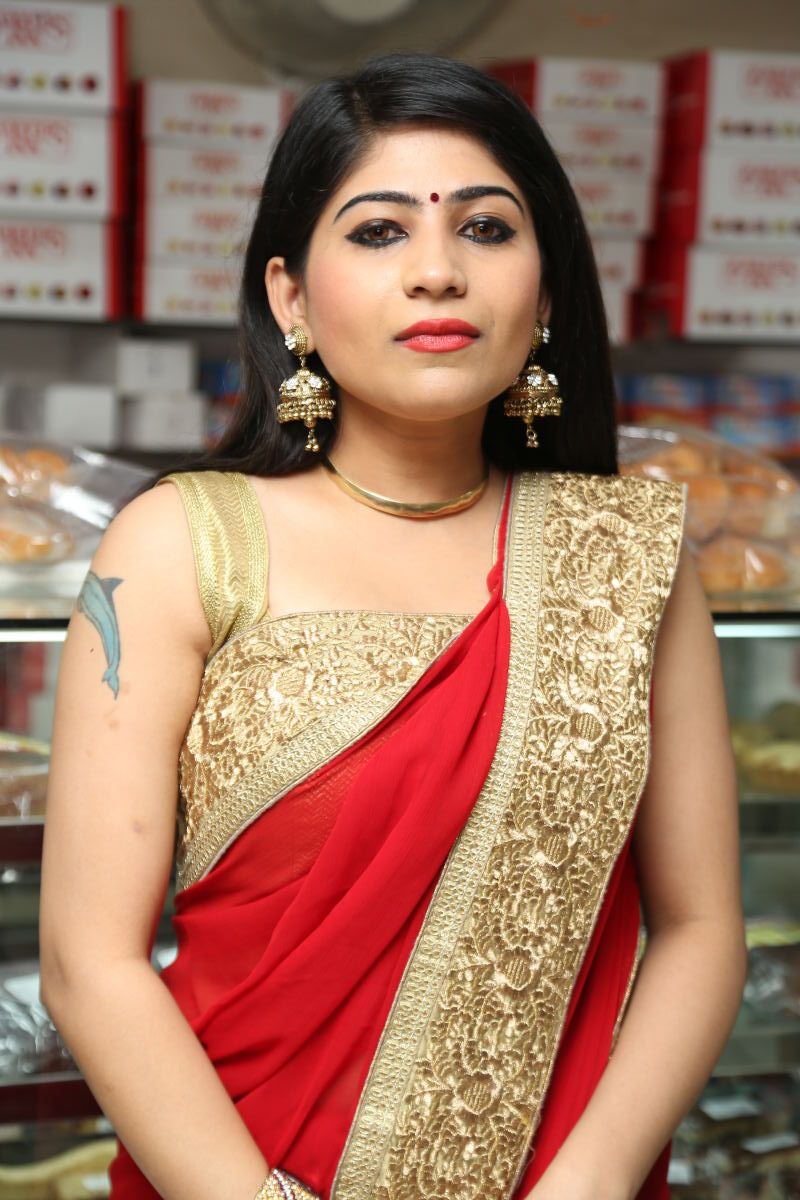 Madhulagna Das Inaugurates Bakers Inn