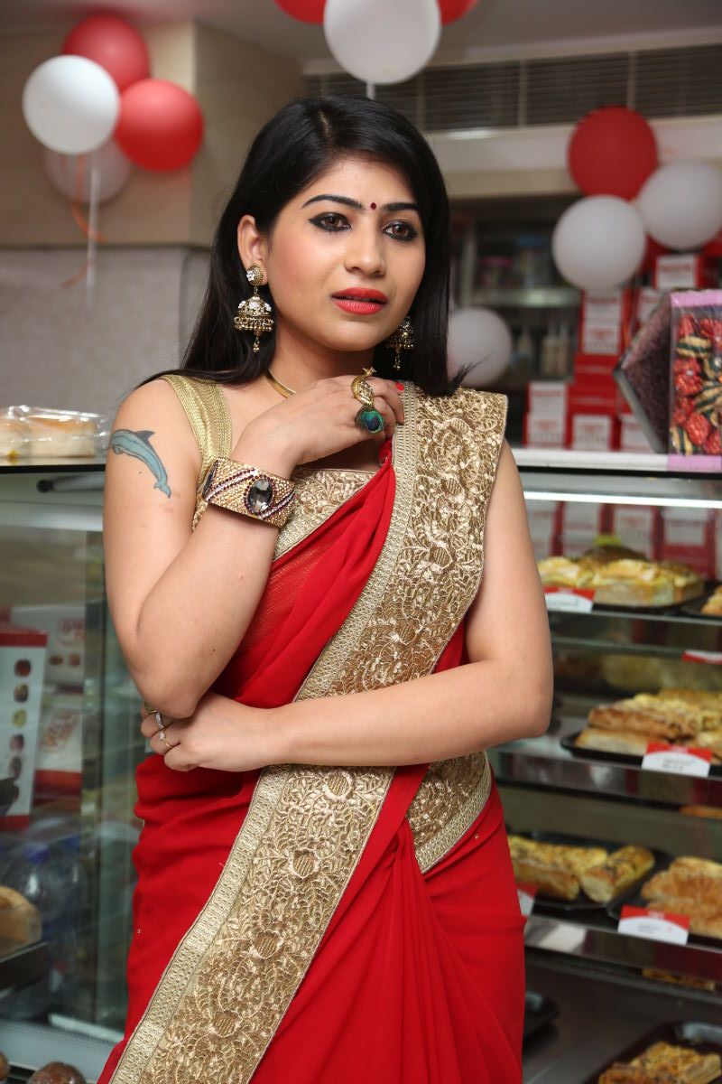 Madhulagna Das Inaugurates Bakers Inn
