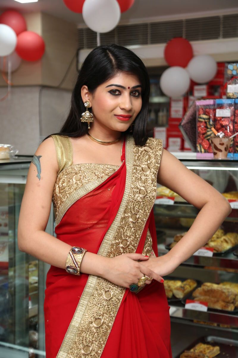 Madhulagna Das Inaugurates Bakers Inn
