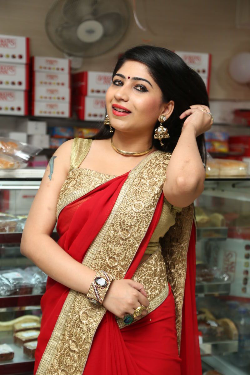 Madhulagna Das Inaugurates Bakers Inn