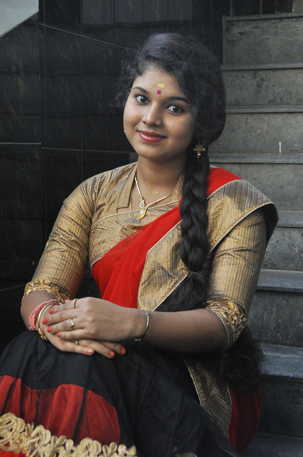 Mahaa Fine Arts Film Award 2014