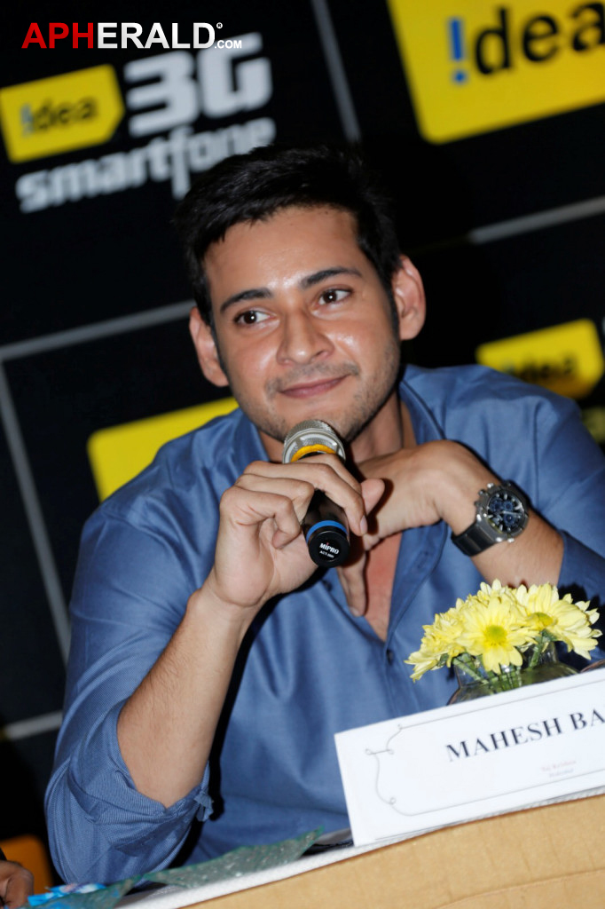 Mahesh Babu Launches Idea Smartphone