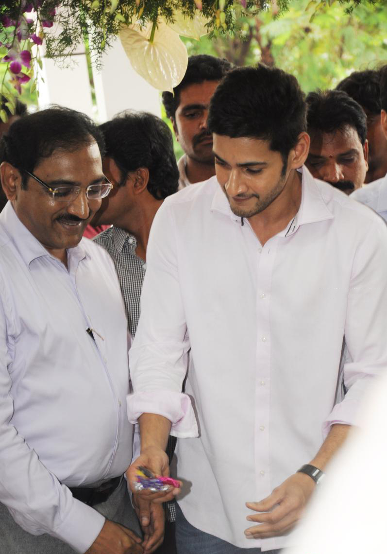 Mahesh Babu Launches Rainbow Hospital