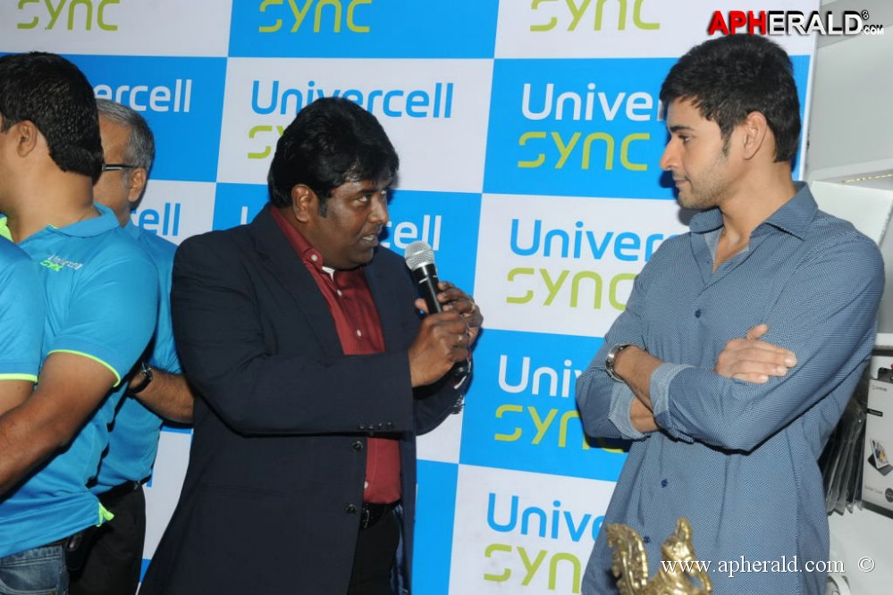 Mahesh Launches Univercell Sync Mobile Store