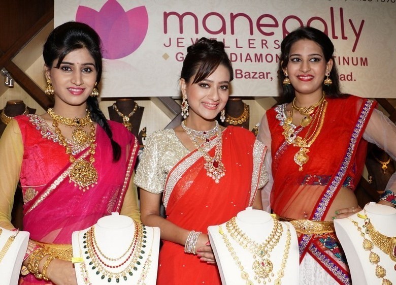 Manepally Dhanteras Jewellery Collections Launch‏