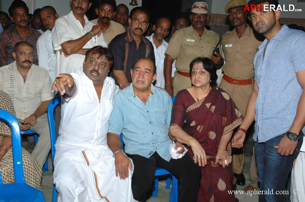 Manjula Vijayakumar Condolences Photos 