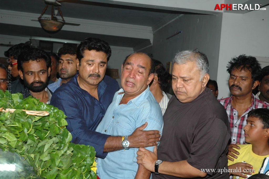 Manjula Vijayakumar Condolences Photos 
