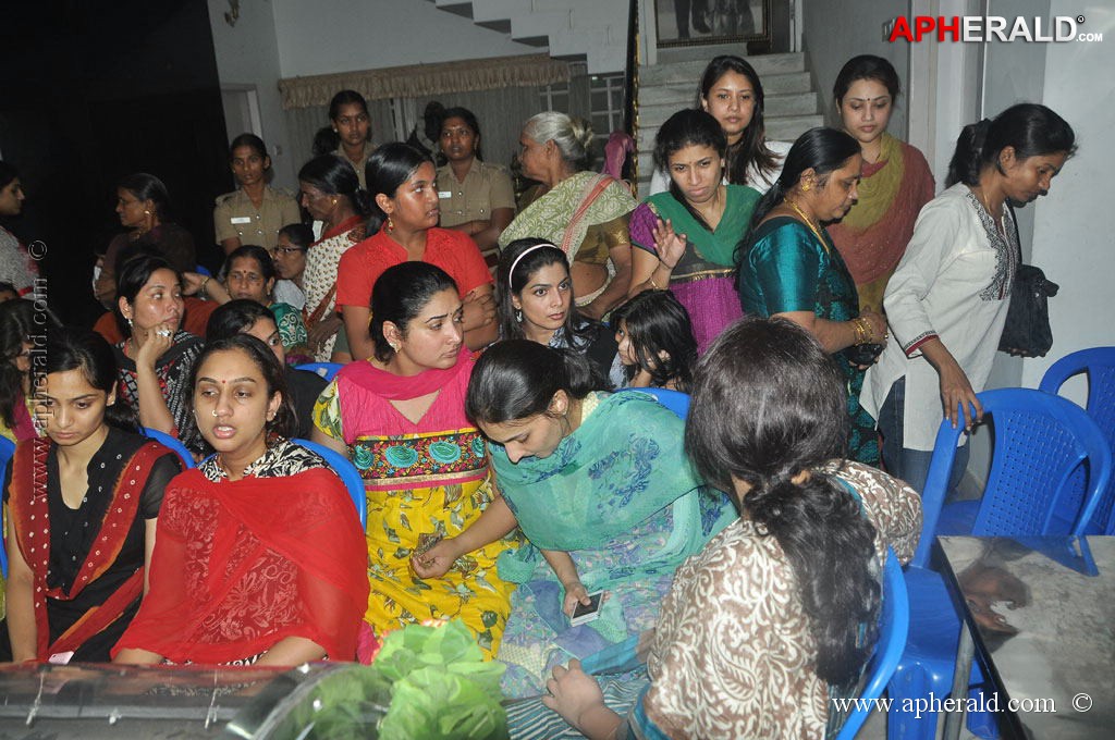 Manjula Vijayakumar Condolences Photos 