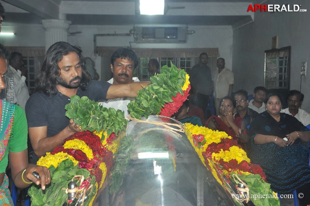 Manjula Vijayakumar Condolences Photos 