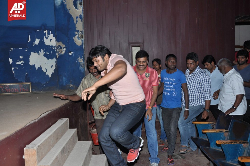Manoj at shiva parvathi theatre stills