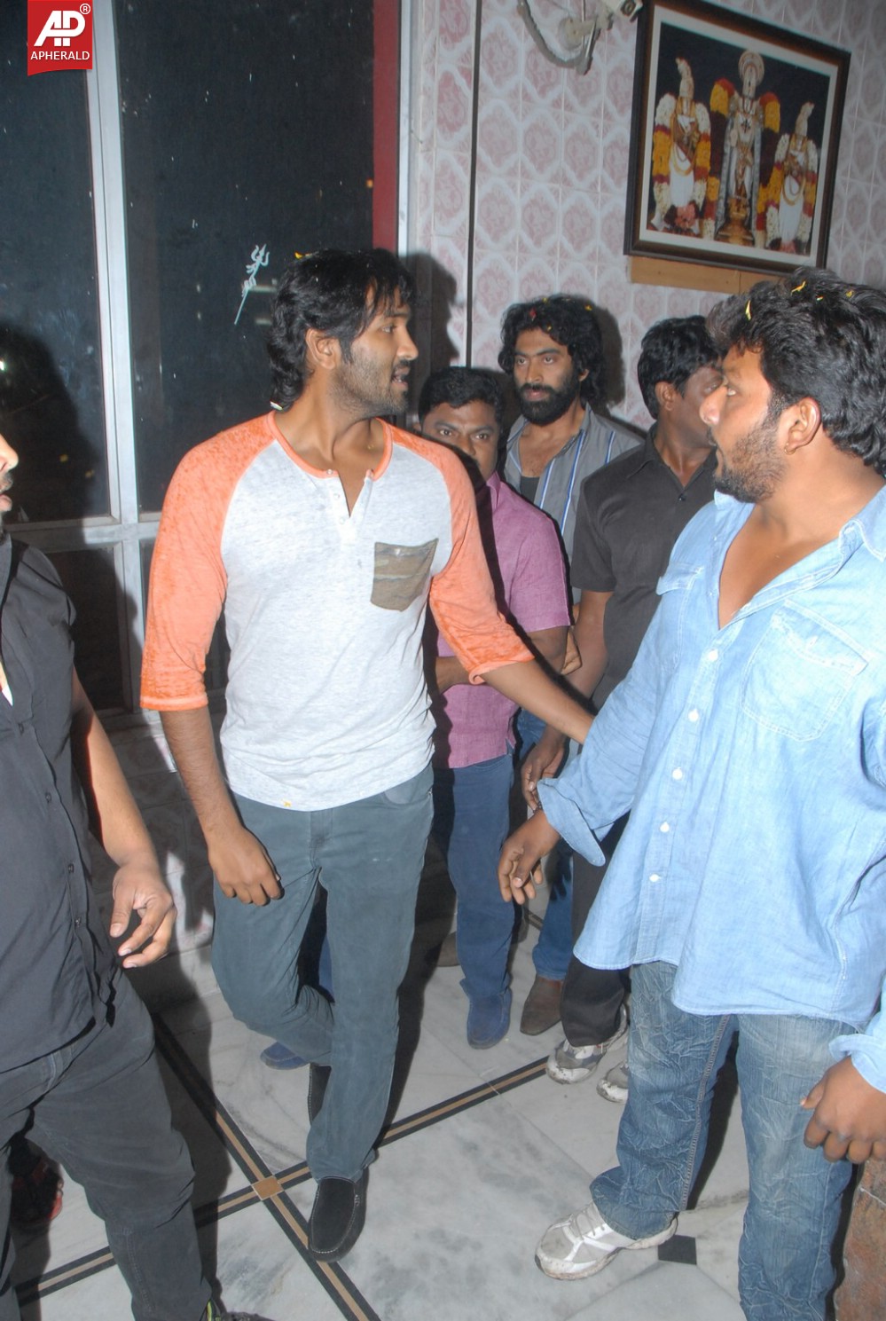 Manoj at shiva parvathi theatre stills