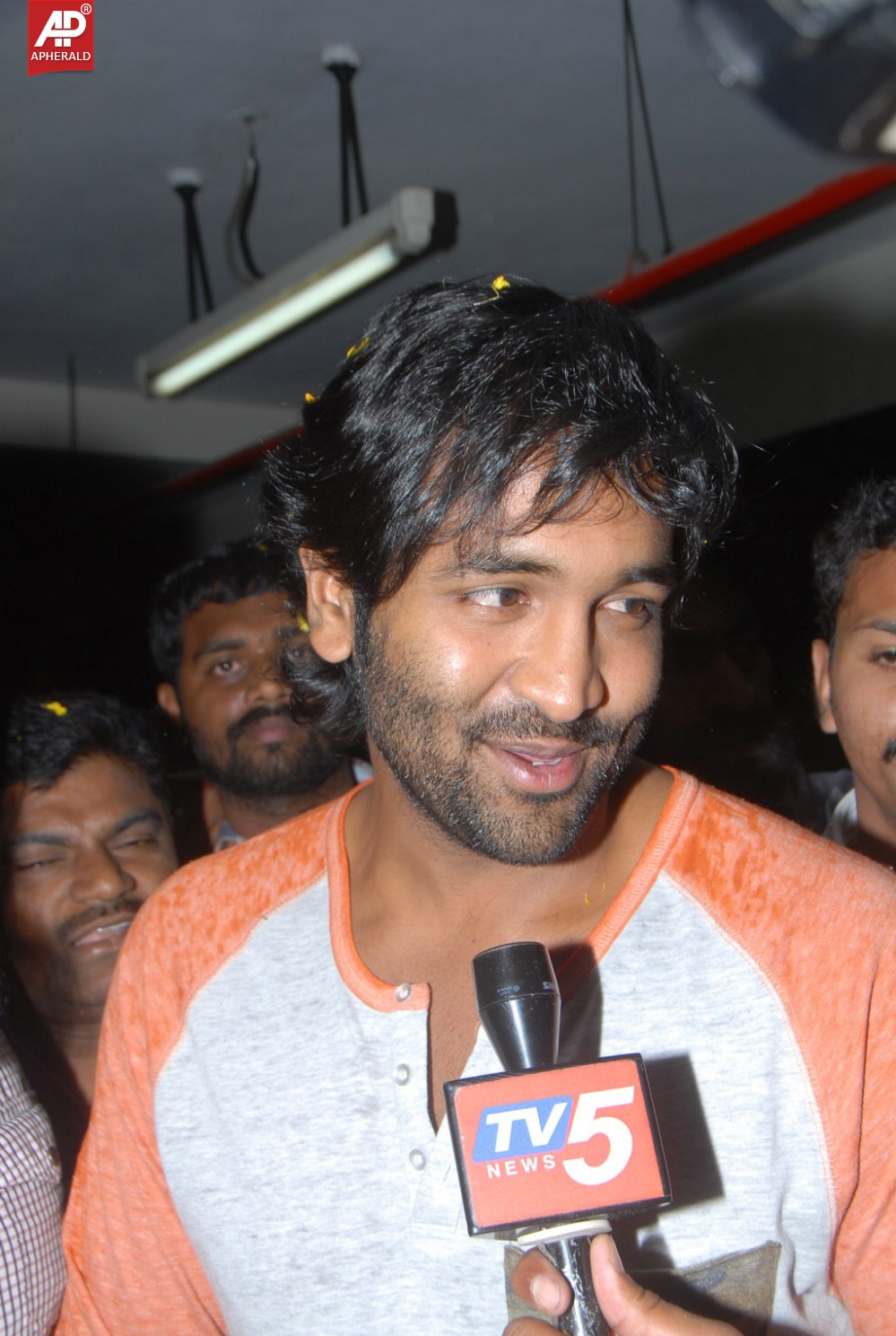 Manoj at shiva parvathi theatre stills
