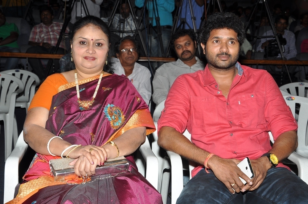 manushulatho jagratha platinam disk event