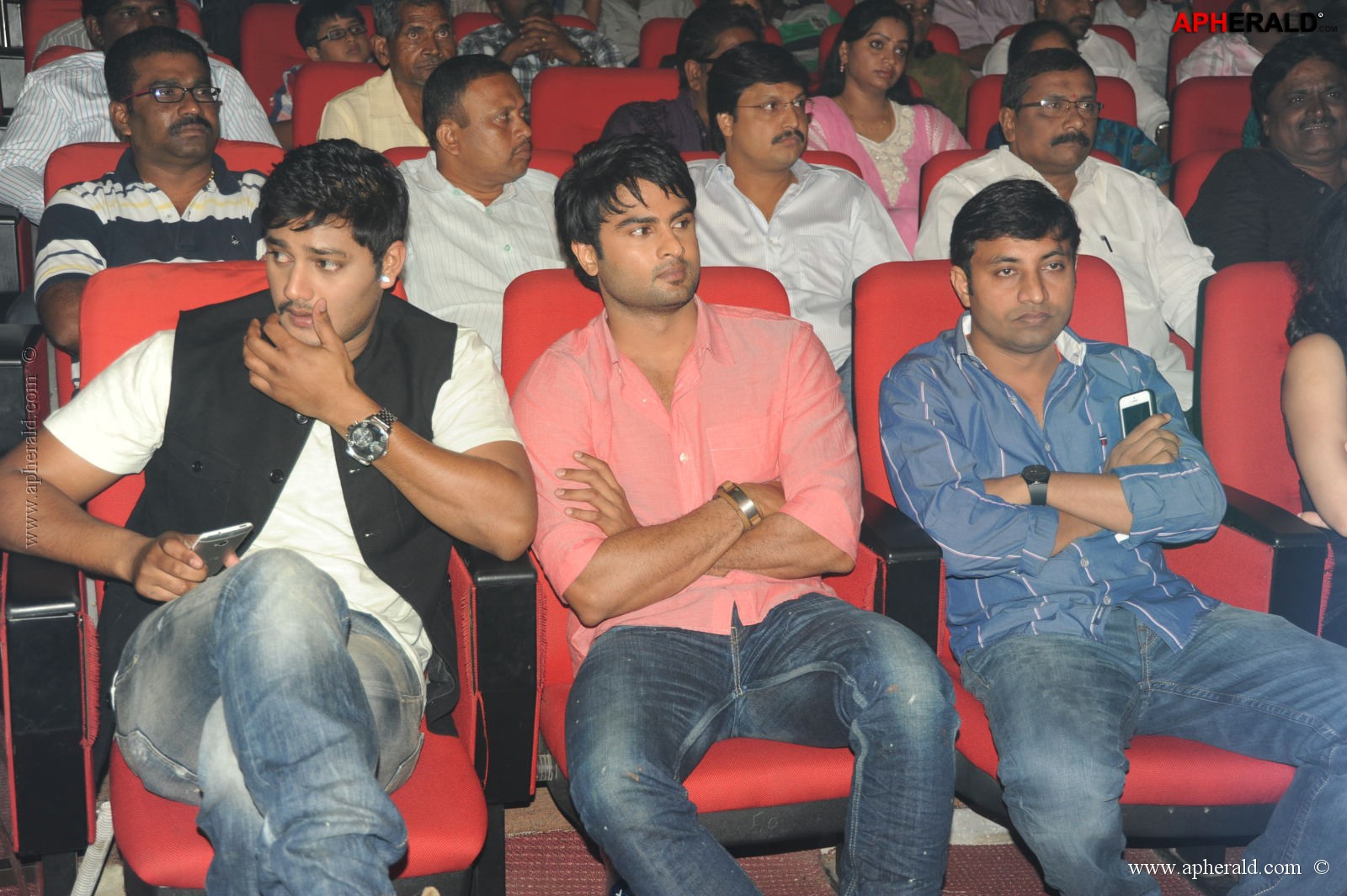 Manusunu Mayaseyake Movie Audio Function