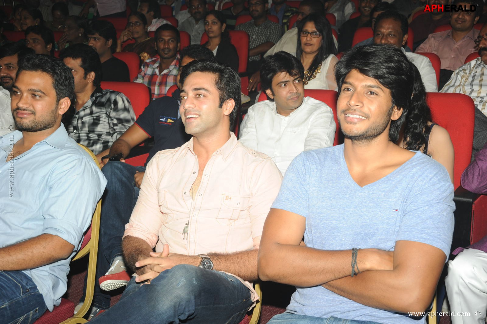 Manusunu Mayaseyake Movie Audio Function