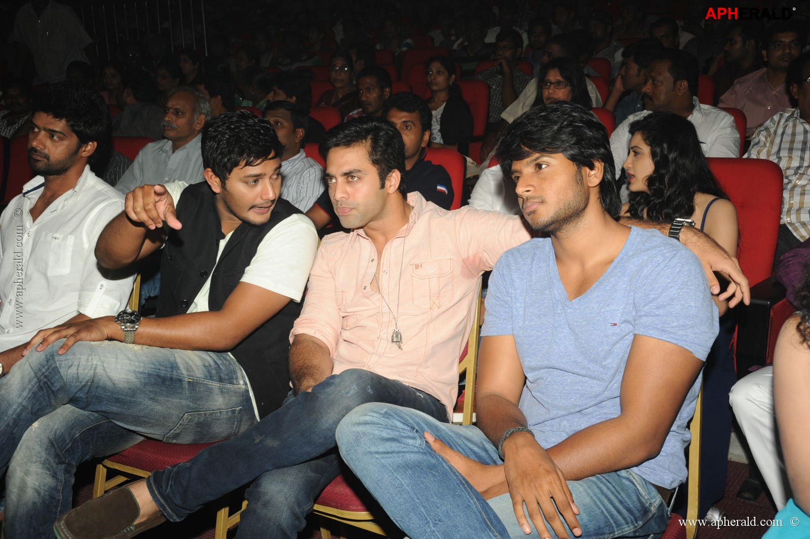 Manusunu Mayaseyake Movie Audio Function