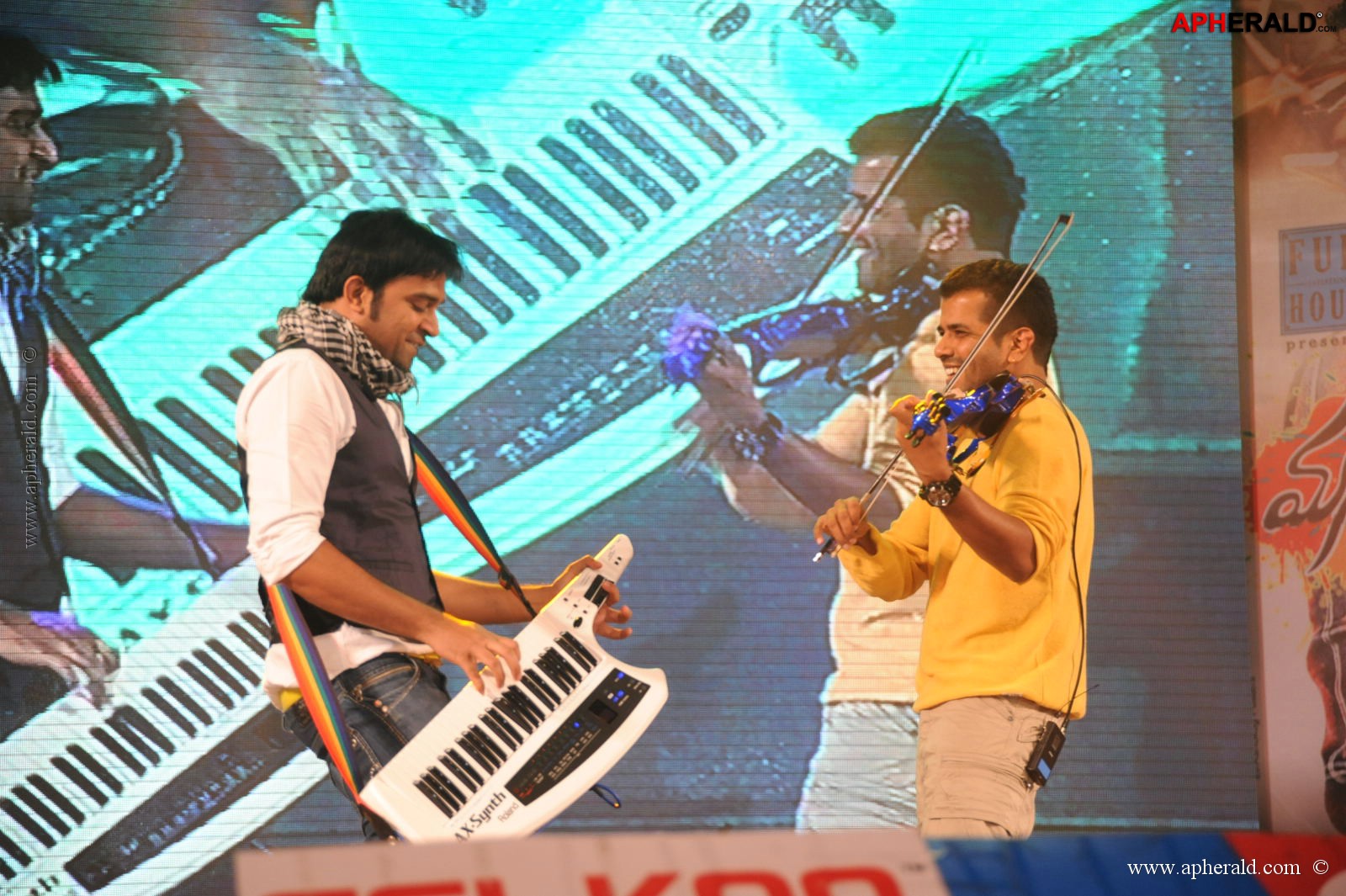 Manusunu Mayaseyake Movie Audio Function