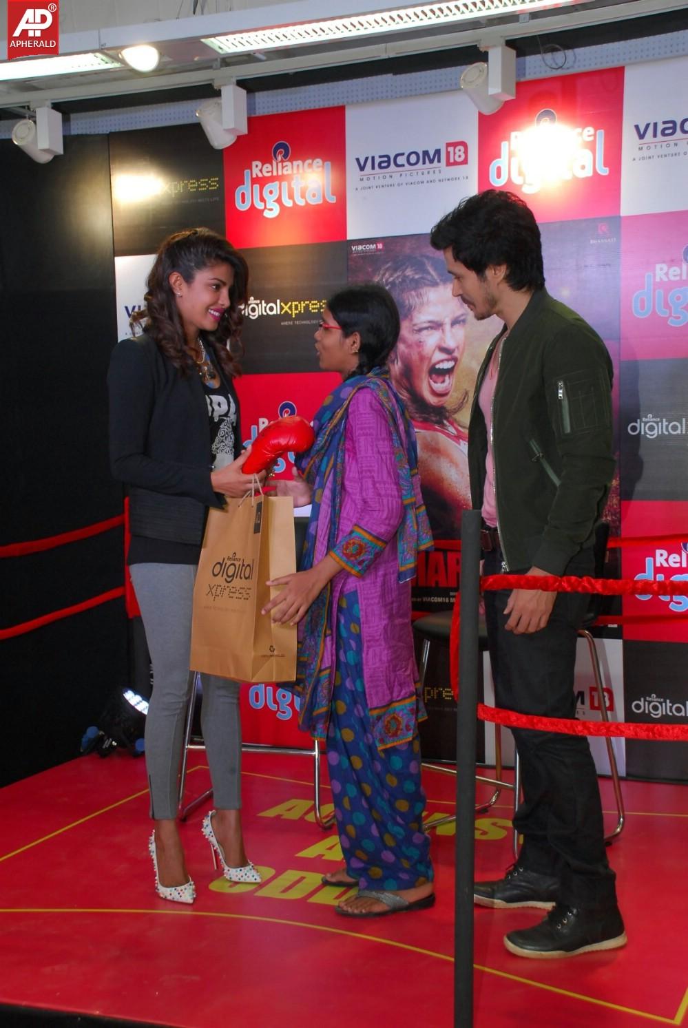 Priyanka Chopra Promotes Mary Kom At Reliance Digital Express