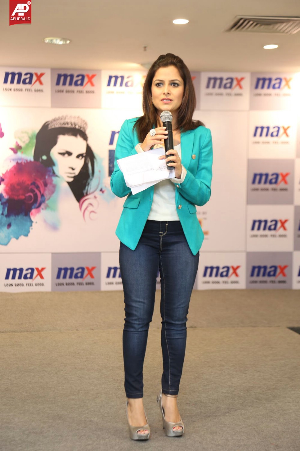 Max Miss Hyd 2014 Glitzy Fashion Show