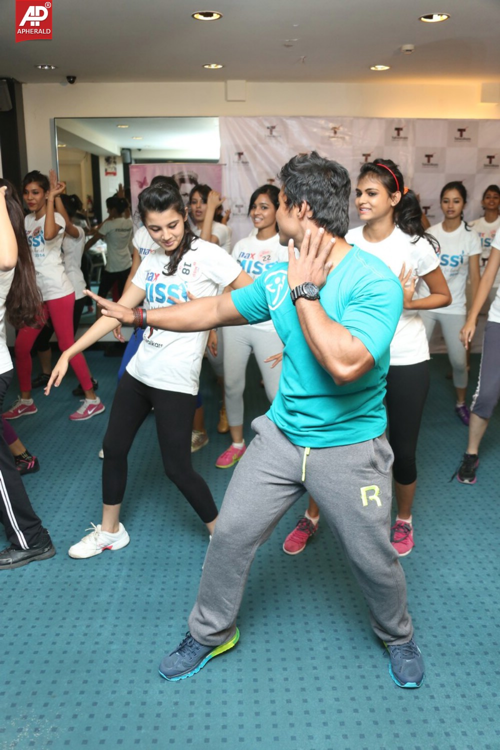 Max Miss Hyderabad Team at Talwalkars Photos