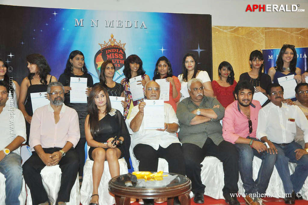 Miss South India 2013 Press Meet