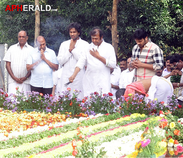 Mohan Babu Father 11th Day Ceremony Photos