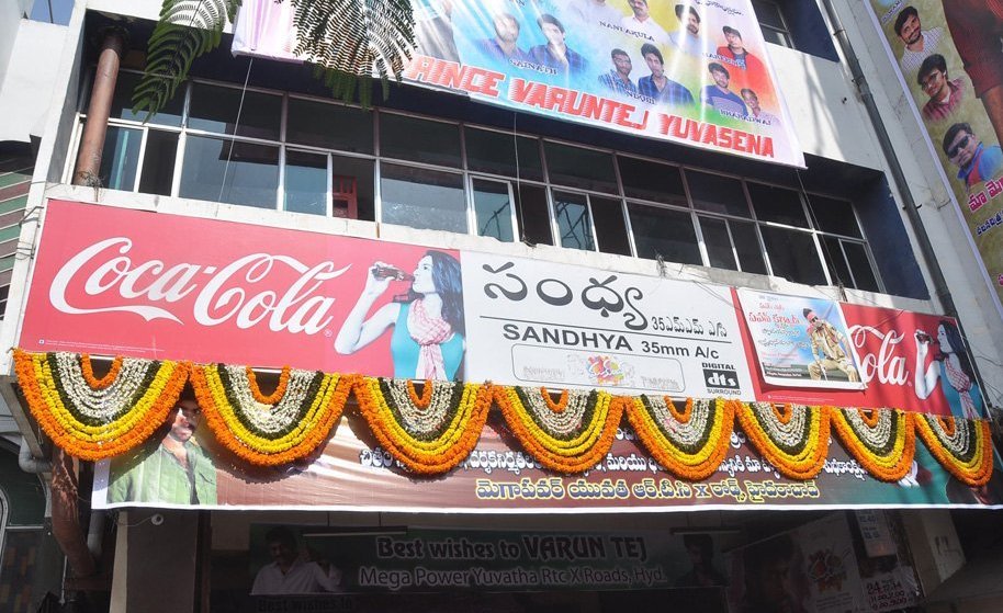 Mukunda Movie Hungama at Sandhya Theatre