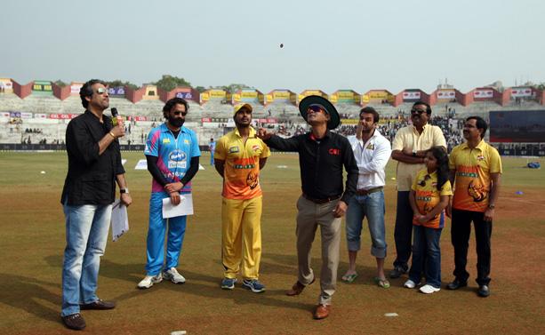 Mumbai Heroes Vs Chennai Rhinos Match Photos