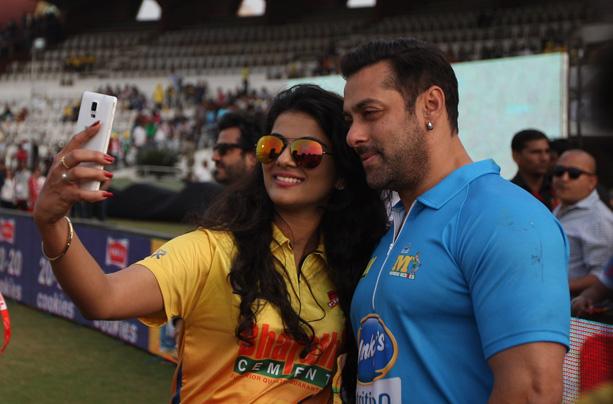 Mumbai Heroes Vs Chennai Rhinos Match Photos