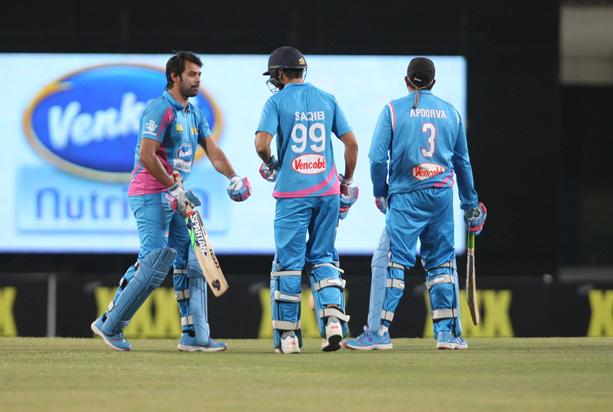 Mumbai Heroes Vs Kerala Strikers Match Photos