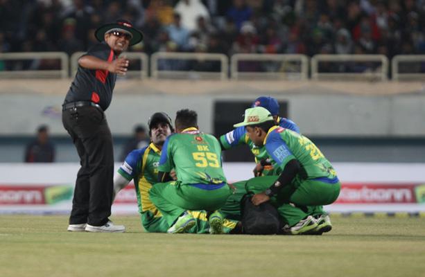 Mumbai Heroes Vs Kerala Strikers Match Photos