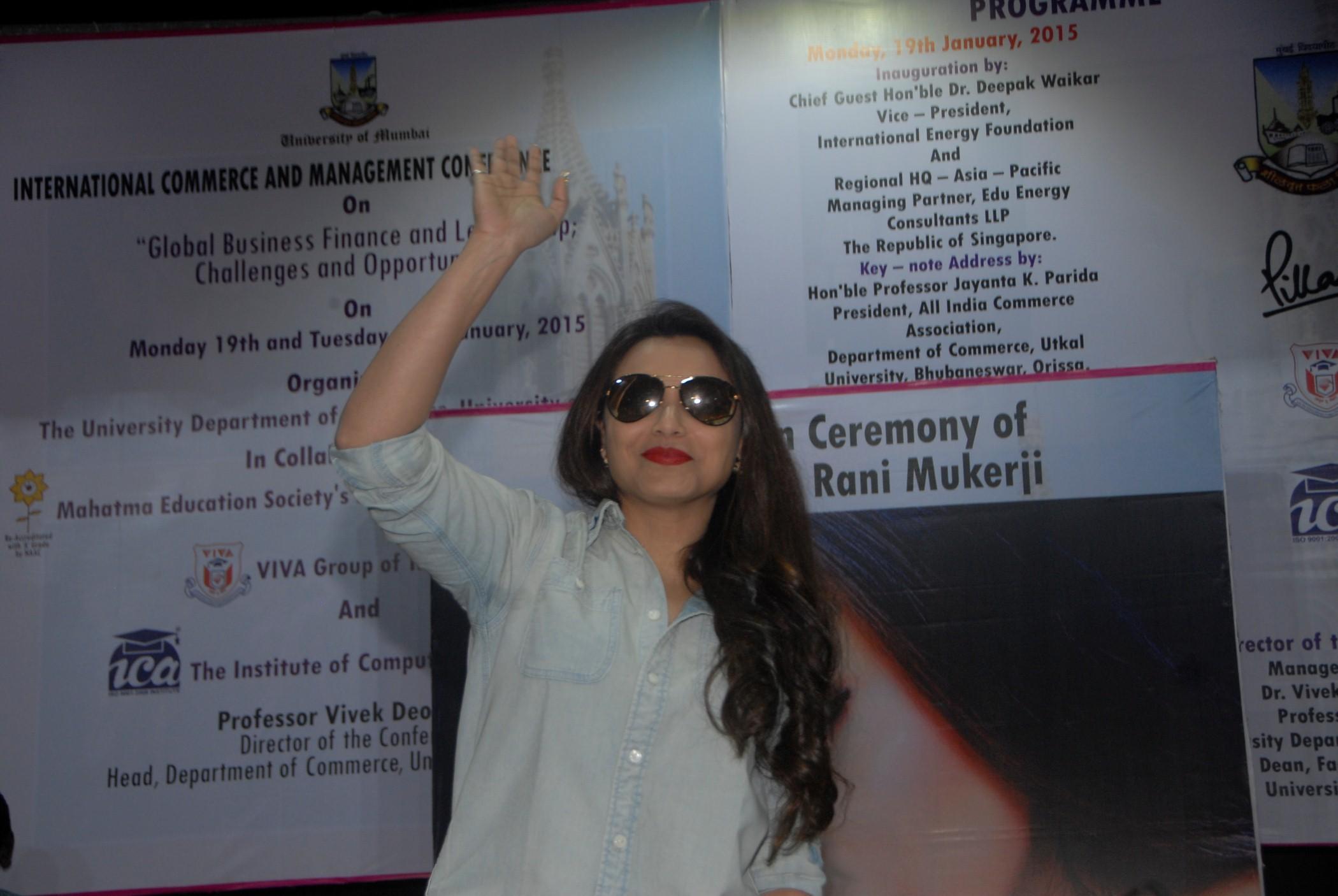 Mumbai University Felicitates Rani Mukherjee