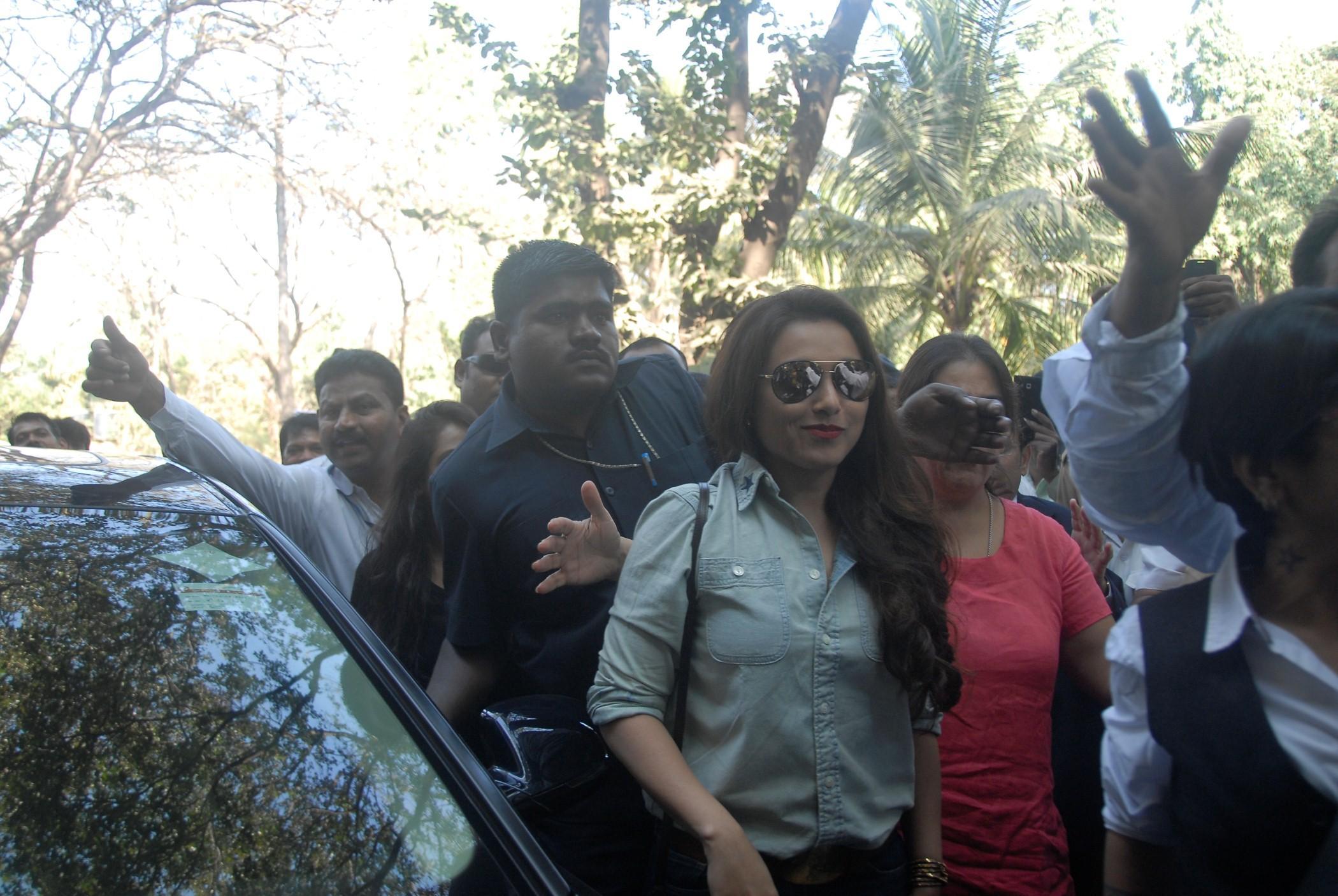 Mumbai University Felicitates Rani Mukherjee