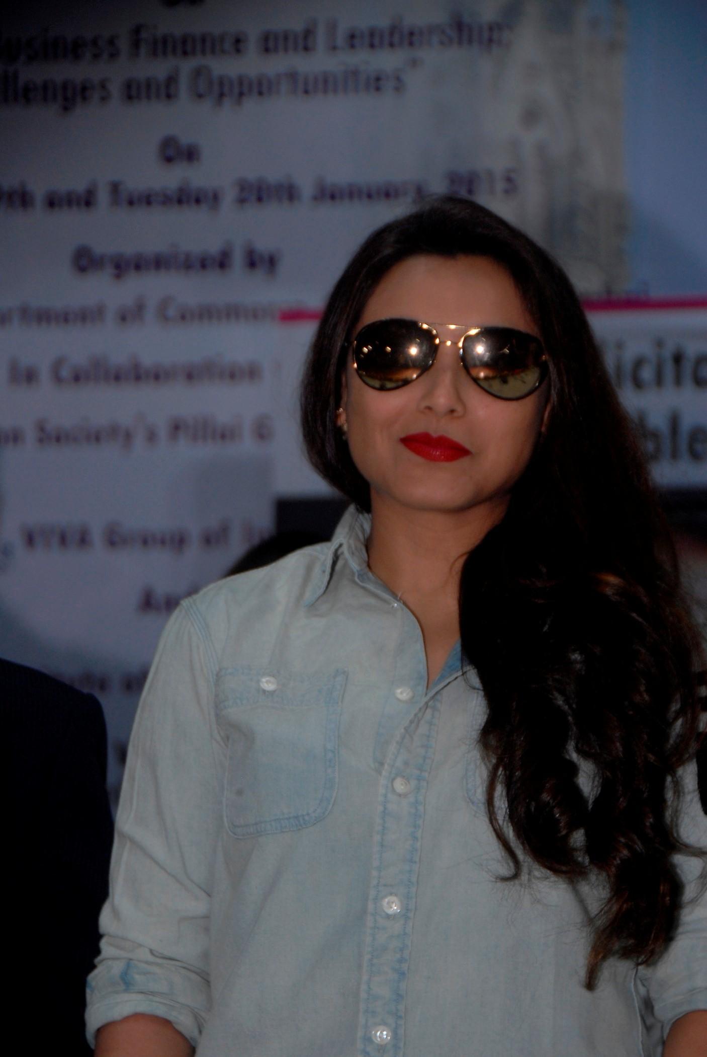 Mumbai University Felicitates Rani Mukherjee