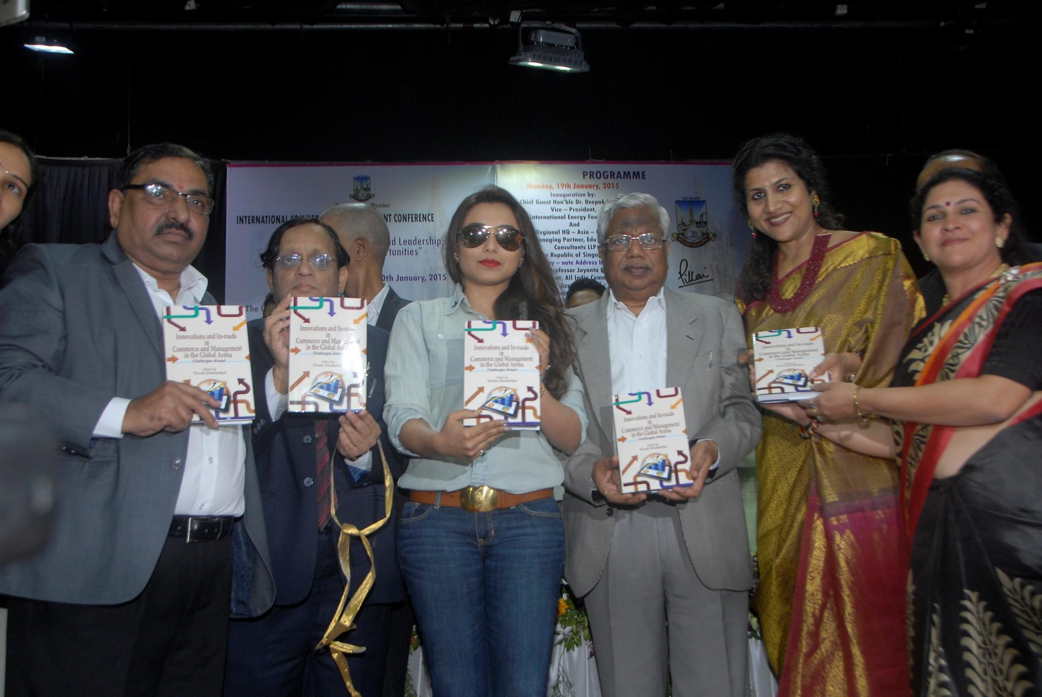 Mumbai University Felicitates Rani Mukherjee