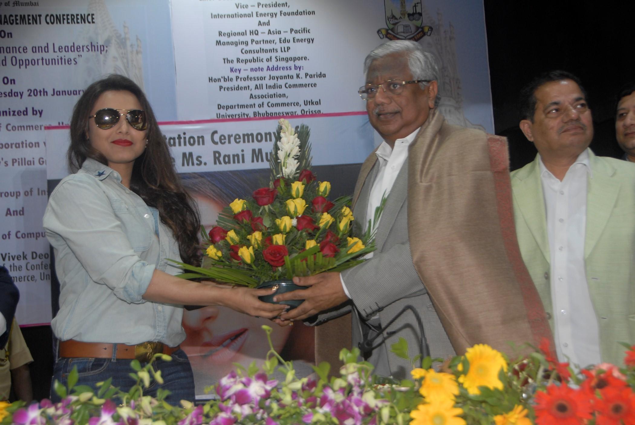 Mumbai University Felicitates Rani Mukherjee