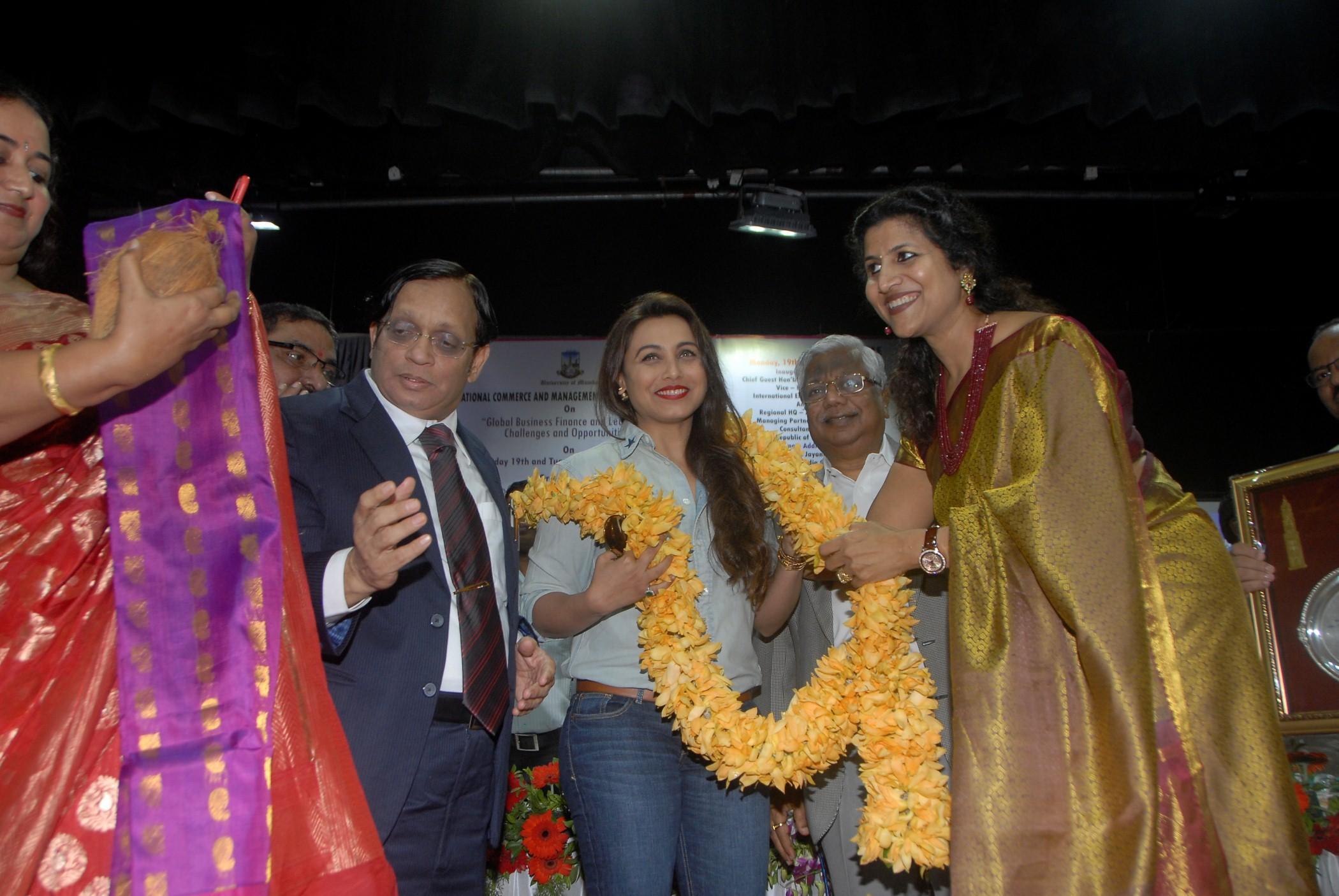 Mumbai University Felicitates Rani Mukherjee