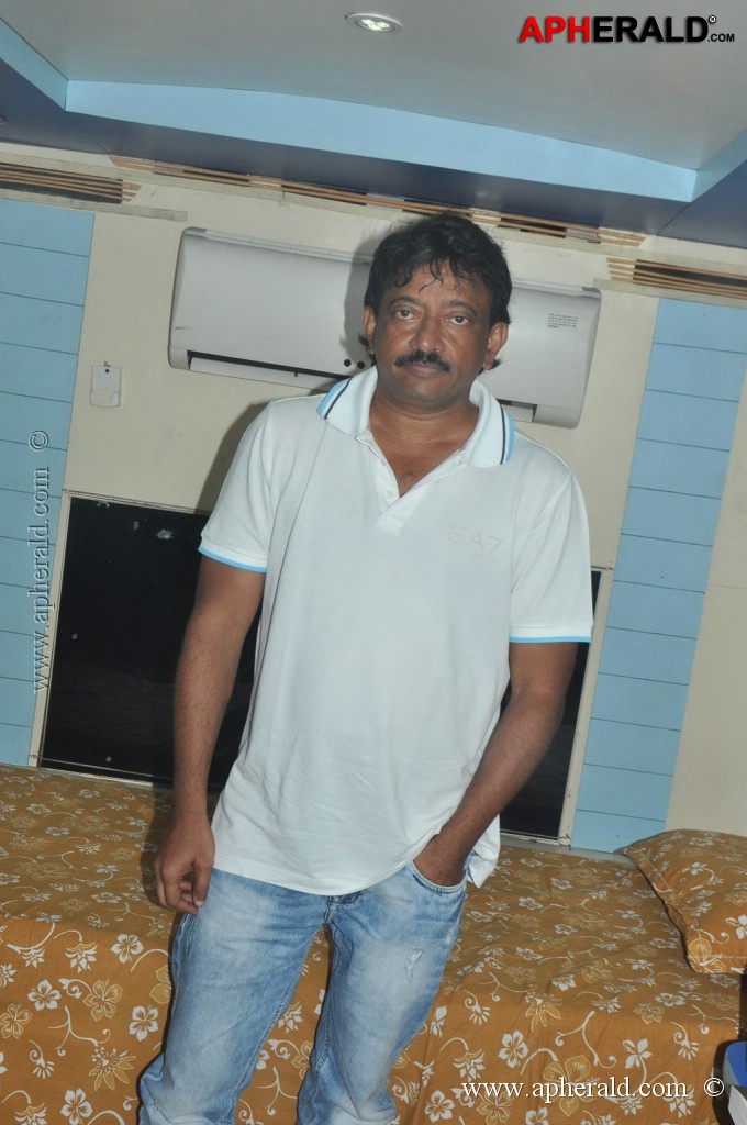 Naanthanda Tamil Movie Shooting Stills