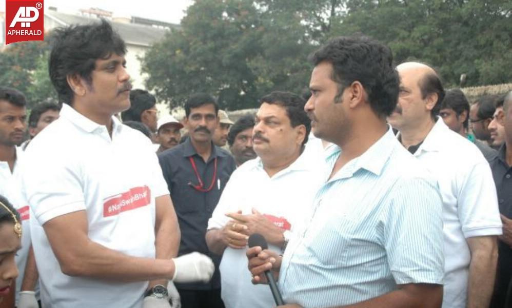 Nagarjuna Family Joins Swachh Bharat