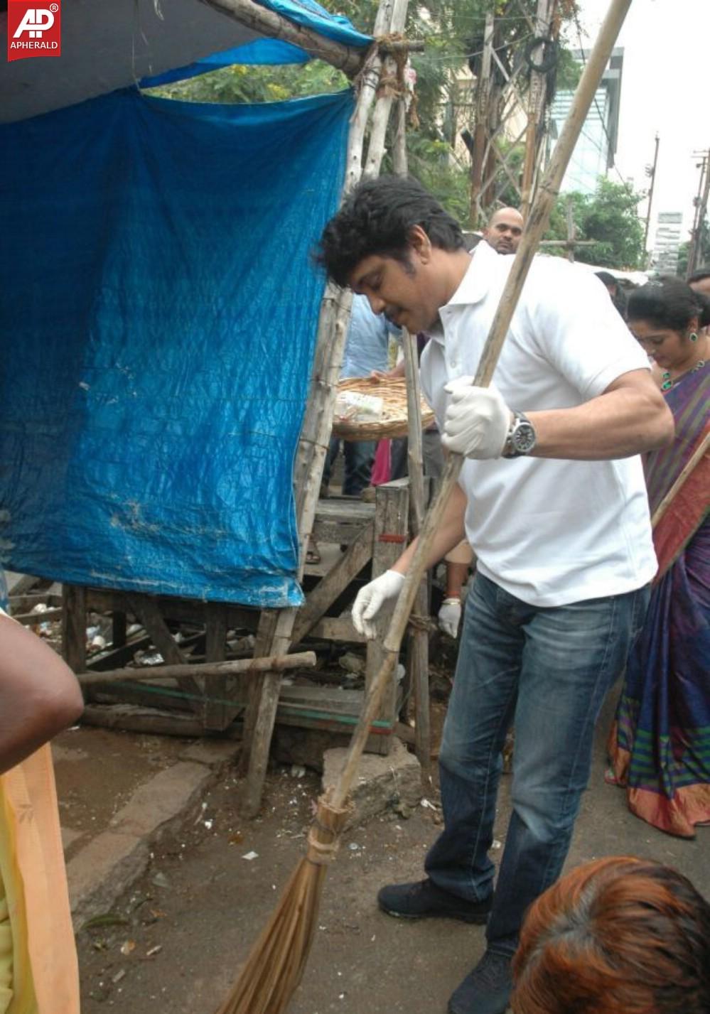 Nagarjuna Family Joins Swachh Bharat